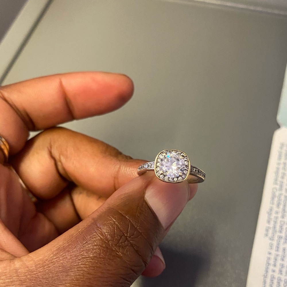 Ring - Picture 2 of 4